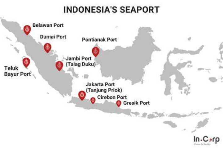 How many seaports are in Indonesia?