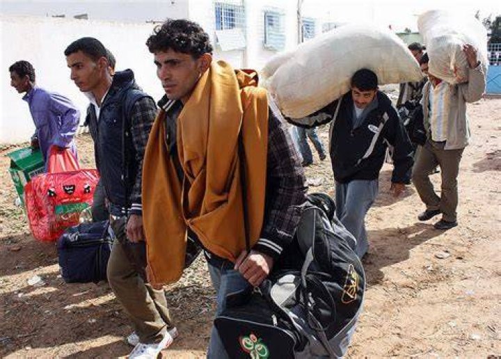 Why Tunisia is poor?